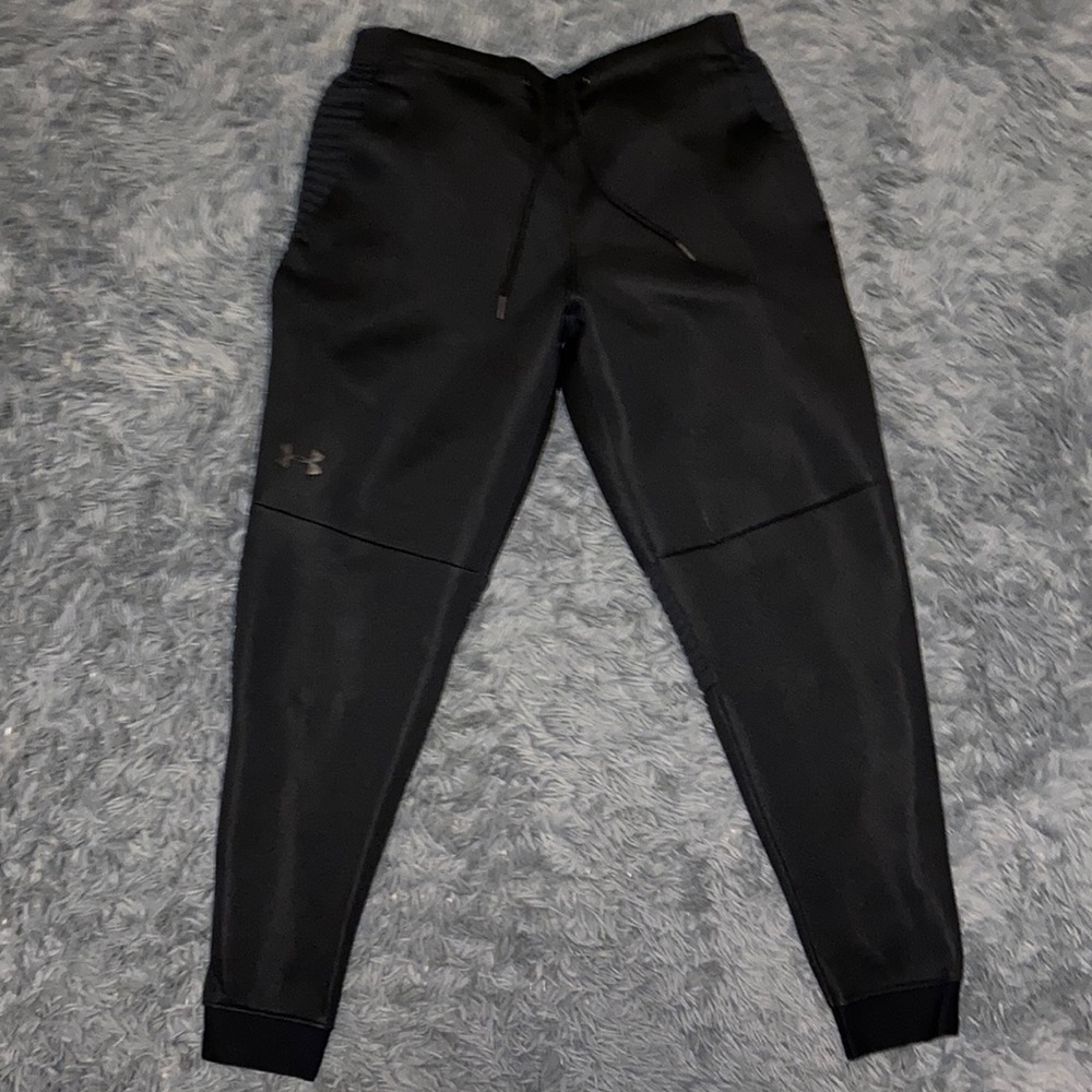 Under Armor large sweatpants